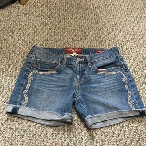 Lucky brand Abbey shorts w/ Embroidery